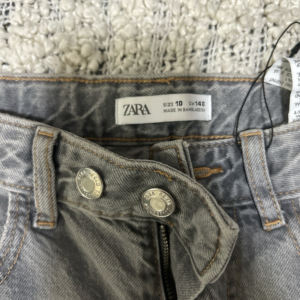 Zara Light Gray Denim Jeans